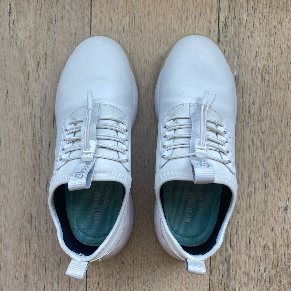 Women’s Clove Nursing Shoes